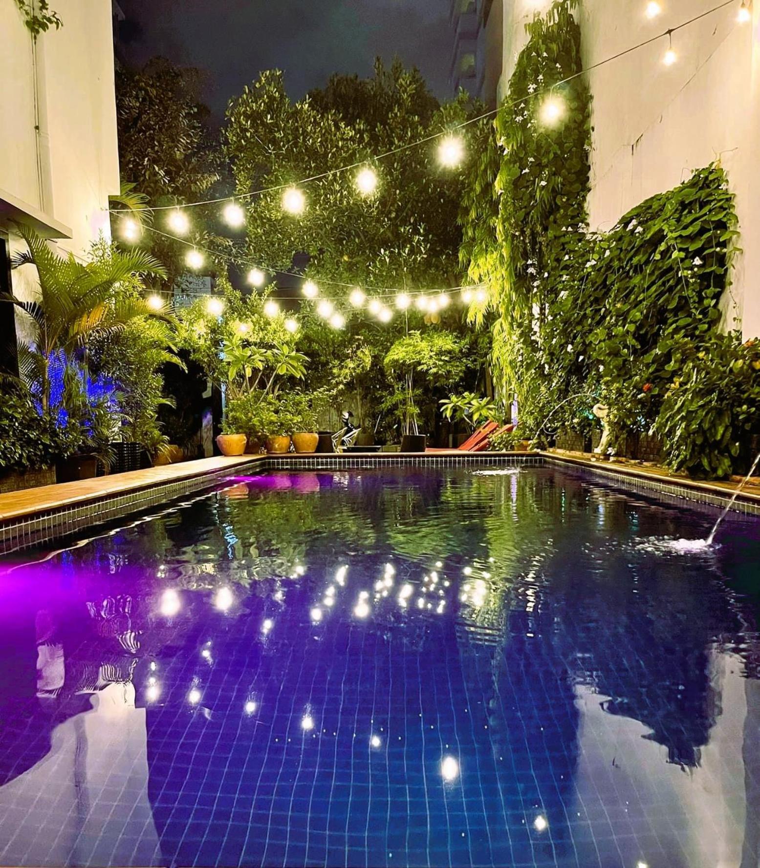 Birdcage Boutique โรงแรม 3*