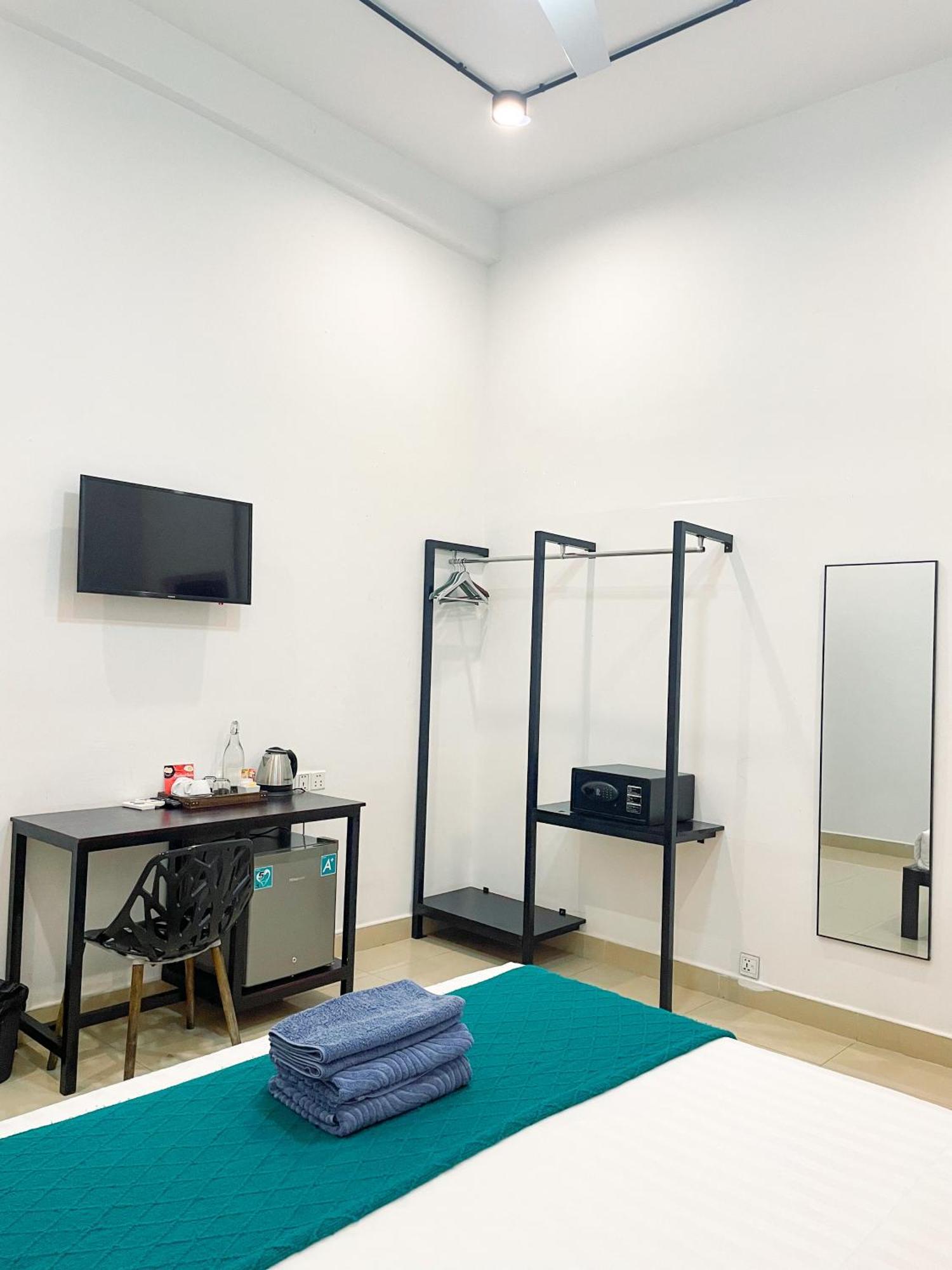 Birdcage Boutique โรงแรม 3*