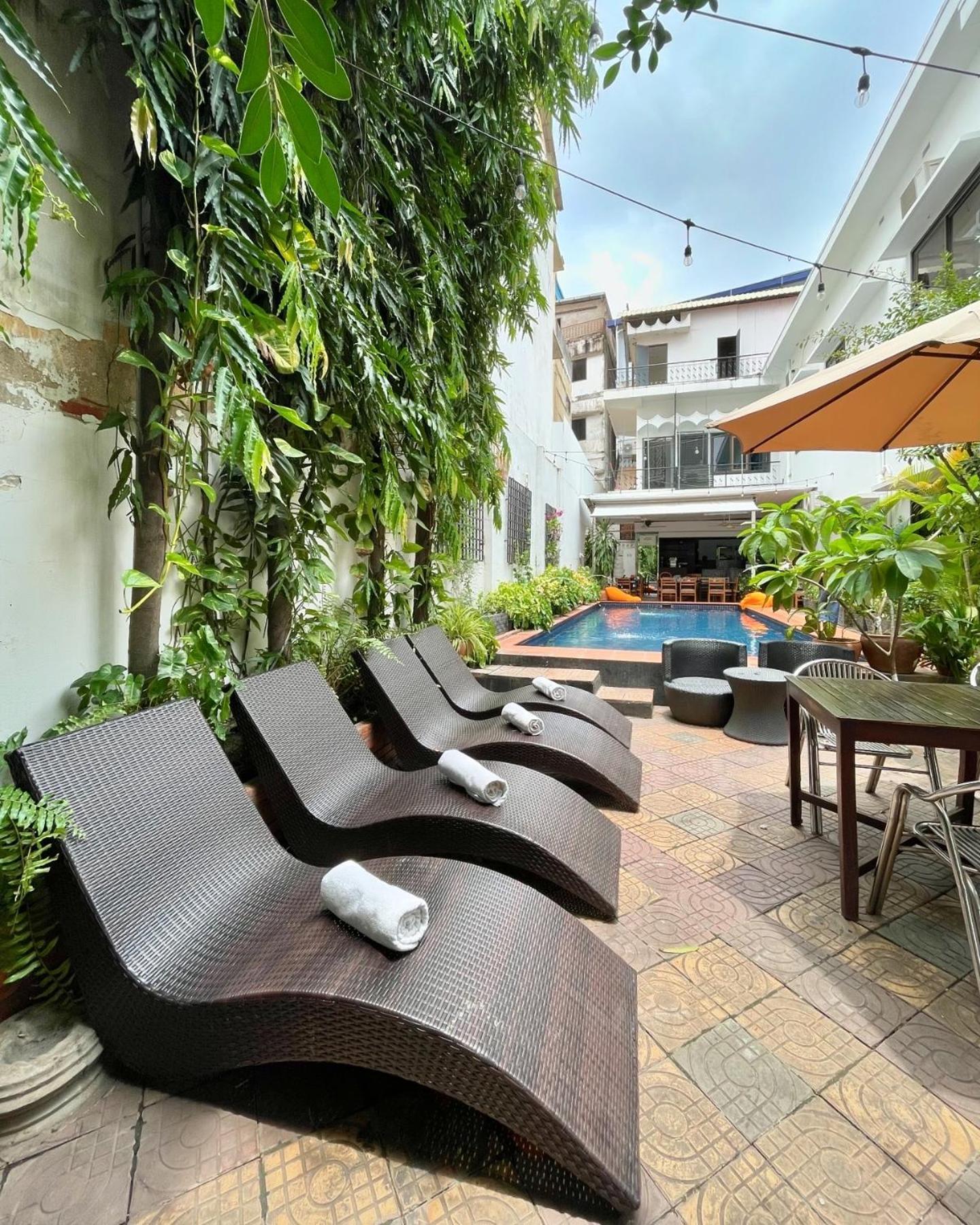 โรงแรม Birdcage Boutique 3*